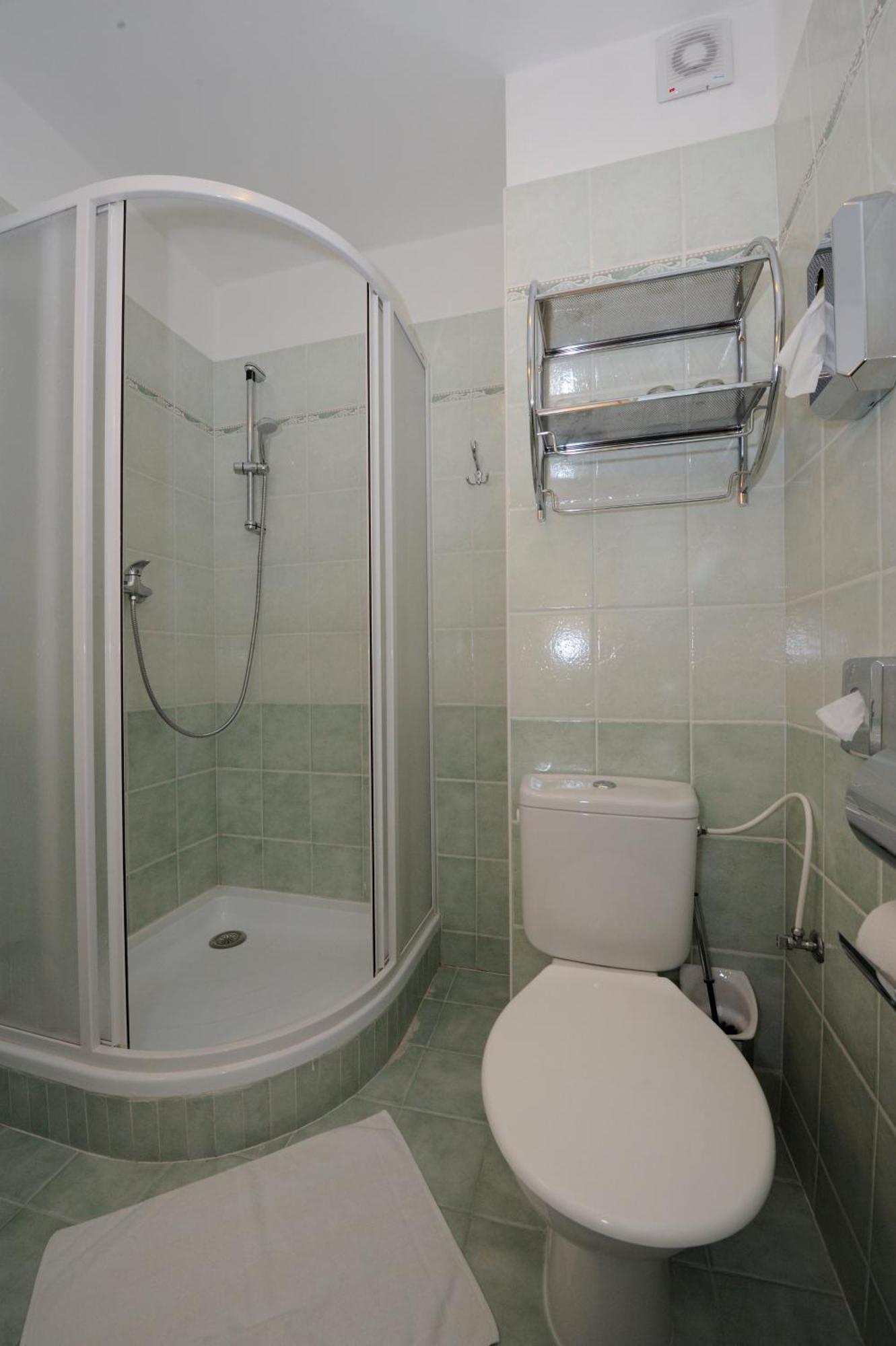 Hotel Zlata Stika Пардубице Екстериор снимка